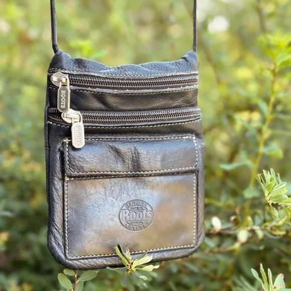 Cute Roots Mini Bag/Purse - Genuine Leather - made in Canada - black - Picture 2 of 6